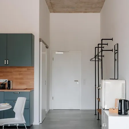 Skyrise Rammingen - Moderne Mit Kueche & Parkplatz 아파트