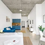 Appartamento Moderne Mit Kueche, Wlan & Parkplatz - Ruhige Lage