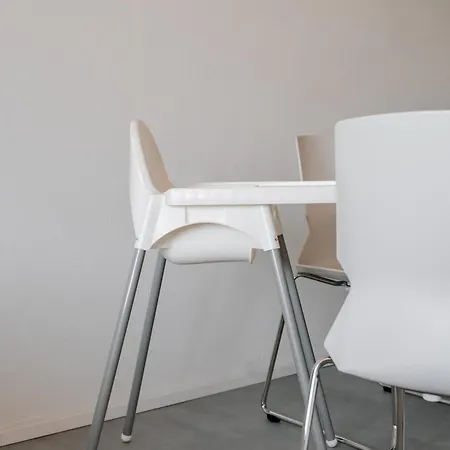 Apartment Skyrise Rammingen - Moderne Mit Kueche & Parkplatz 3*