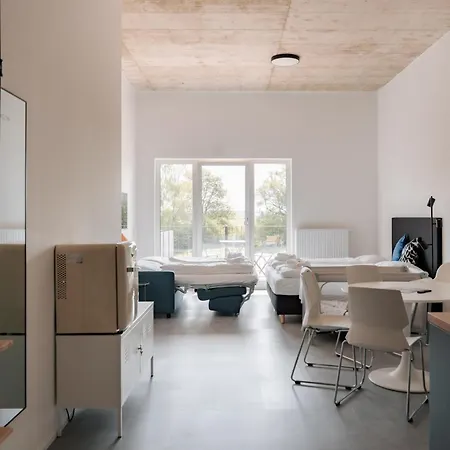 Skyrise Rammingen - Moderne Mit Kueche & Parkplatz Apartmán 3*