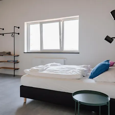 Skyrise Rammingen - Moderne Mit Kueche & Parkplatz Apartment