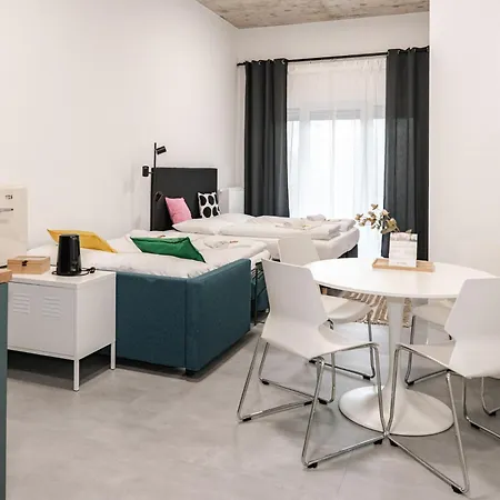 Skyrise Rammingen - Moderne Mit Kueche & Parkplatz Apartment