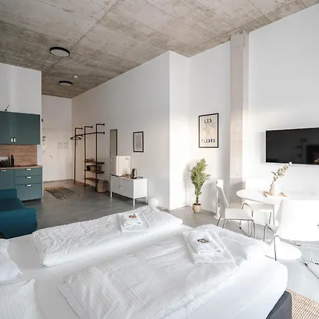 Skyrise Rammingen - Moderne Mit Kueche & Parkplatz