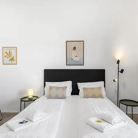 Apartment Moderne Mit Kueche, Wlan & Parkplatz - Ruhige Lage