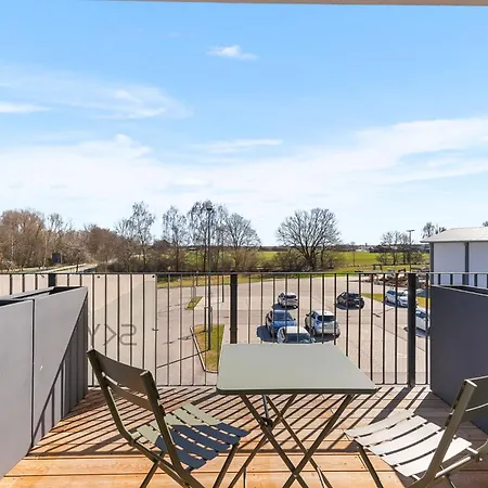 Apartment Skyrise Mit Kueche, Wlan & Parkplatz - Ruhige Lage *