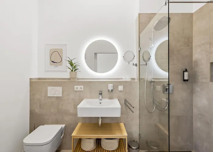 Moderne Mit Kueche, Wlan & Parkplatz - Ruhige Lage Διαμέρισμα *