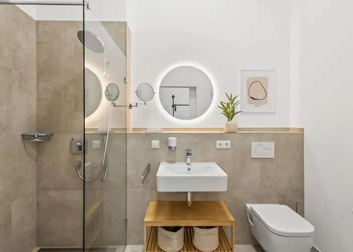 Apartment Moderne Mit Kueche, Wlan & Parkplatz - Ruhige Lage